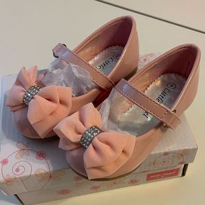 Blush pink dress shoes size 4